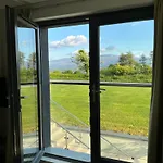 Arbutus Lodge